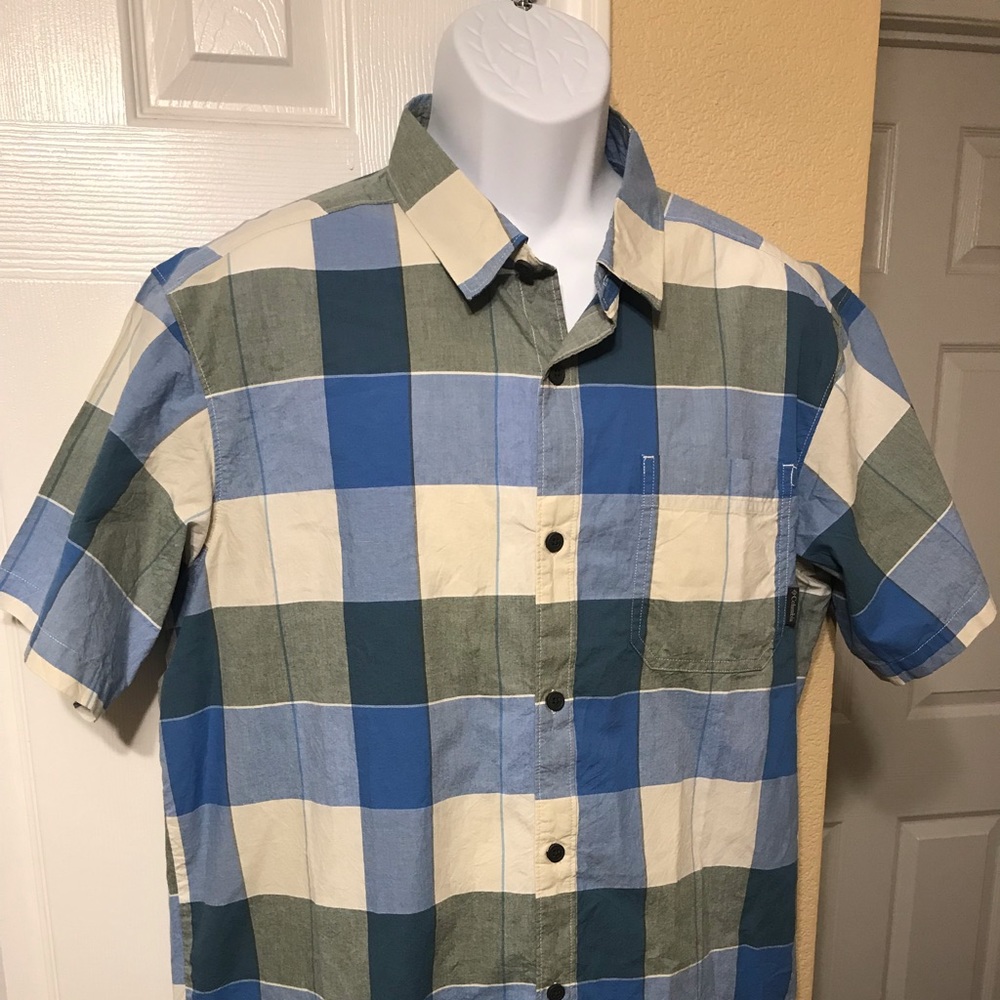 Columbia Button up